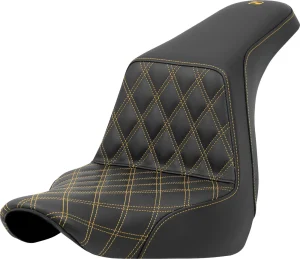 Asiento Step-Up Lattice Stitch - Asiento Step Up LS conductor costura dorada
