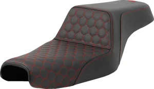 Asiento Step-Up Honeycomb - costura roja