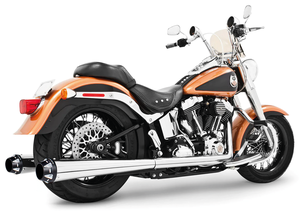 Escape doble verdadero American Outlaw instalado en motocicleta custom