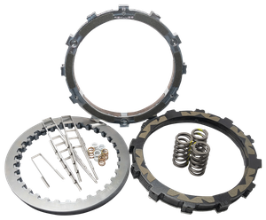 Embrague automático Rekluse RadiusX de 6 pernos instalado en motor Harley-Davidson