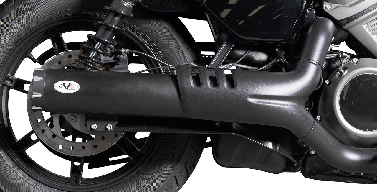 Silencioso slip-on V-Performance instalado en motocicleta Sportster RH975 Nightster