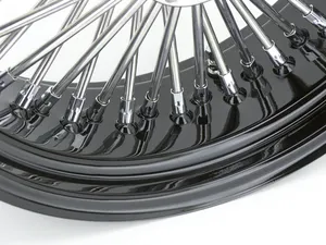 Rueda radial trenzada estilo Fat 50's de la marca Ride Wright