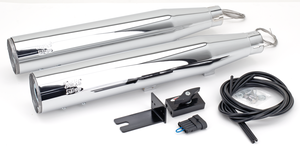 Tubos de escape ajustables MCJ instalados en motocicleta Harley-Davidson Twin Cam Softail