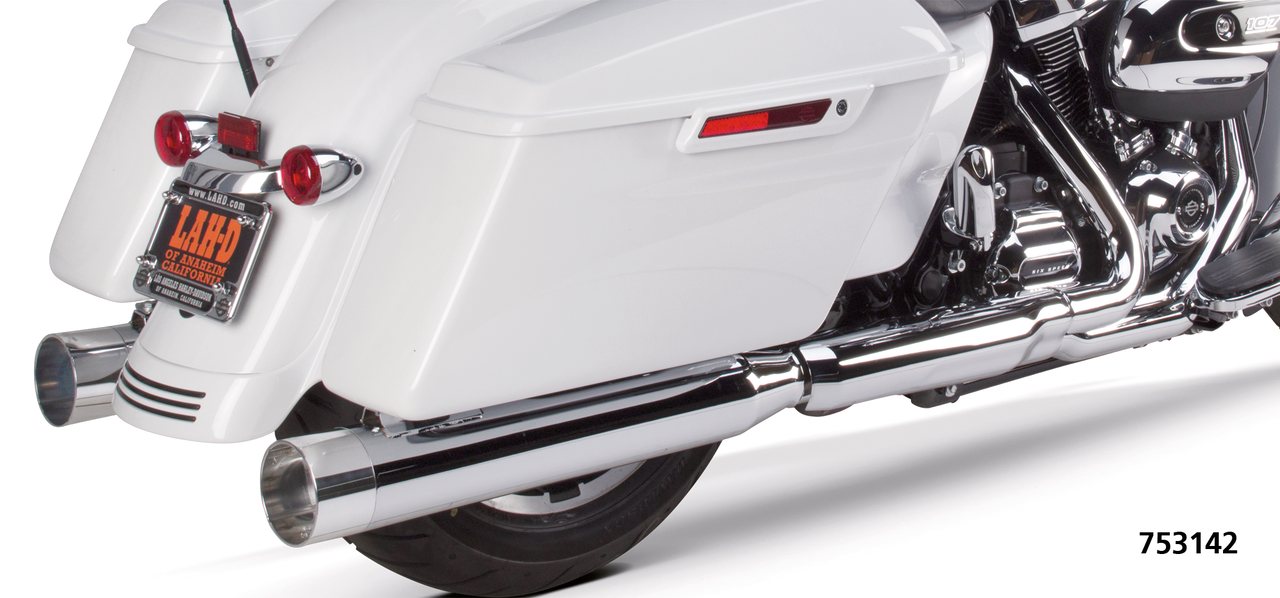 Silenciosos slip-on Two Brothers Racing montados en motocicleta