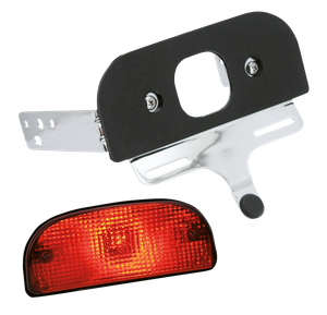 Luz trasera estilo Fat Bob Custom instalada en motocicleta Harley-Davidson