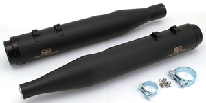 Silenciosos slip-on Redthunder instalados en motocicleta Harley-Davidson Touring