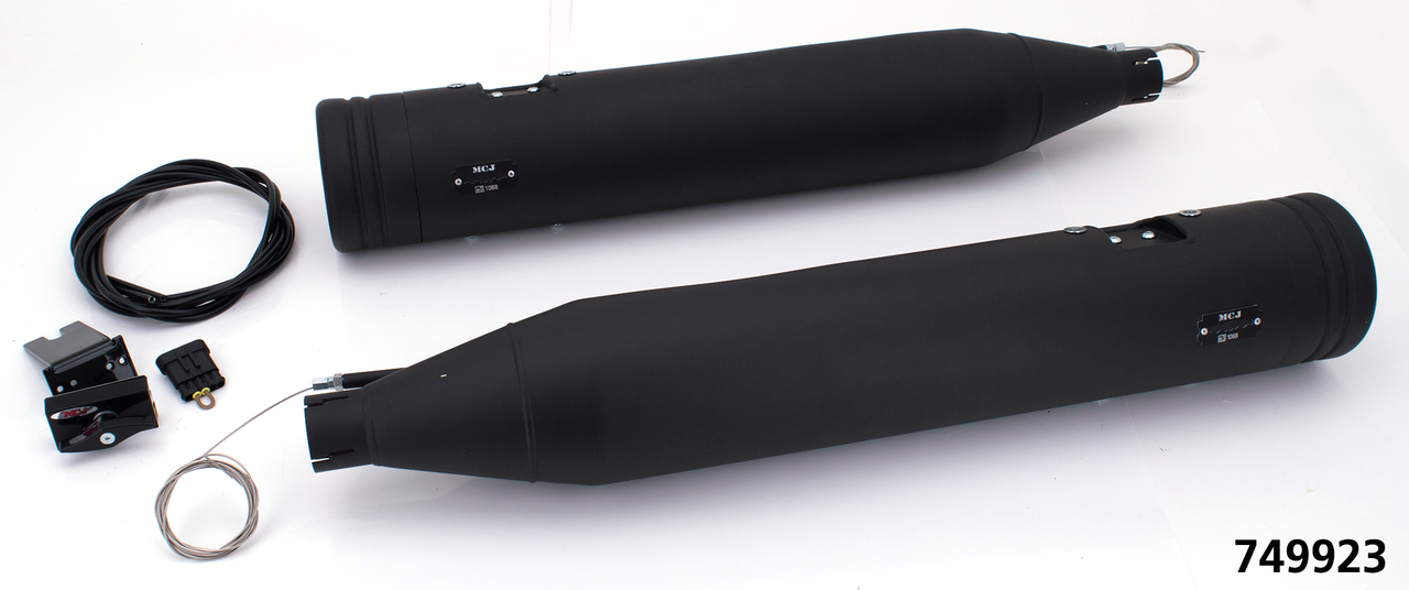 Tubos de escape ajustables MCJ instalados en motocicleta Harley-Davidson Touring