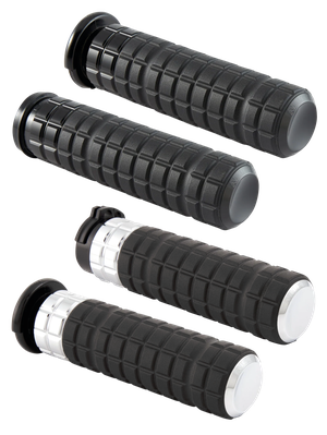 Par de puños Arlen Ness Speedliner negro instalados en manillar de motocicleta