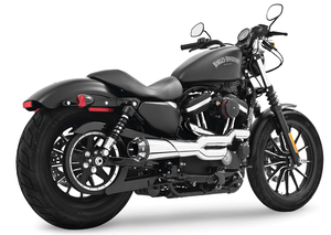 Escape American Outlaw High 2 en 1 instalado en motocicleta Harley-Davidson
