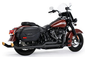 Escape doble Upsweep True Duals instalado en motocicleta Harley-Davidson
