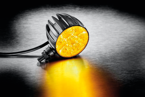 Luces diurnas Kellermann Dayron montadas en Indian Pan America