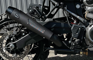 Escape regulable MCJ instalado en motocicleta Harley-Davidson Pan America