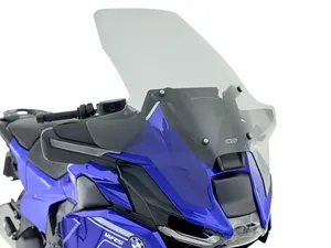 Pantalla digital Caponord instalada en el cuadro de instrumentos de una BMW R1300RT
