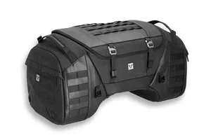 Bolsa trasera Legend Gear LR5 color negro con cierre y 52 litros de capacidad