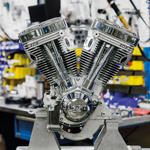 Motor V-Series S&S instalado en motocicleta Harley-Davidson