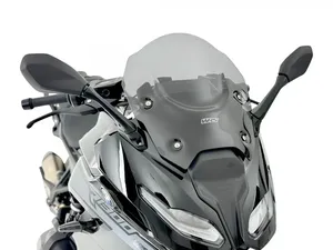 Pantalla Sport BMW R1300RS instalada en el manillar de la motocicleta