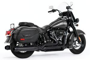 Escape doble verdadero American Outlaw instalado en motocicleta