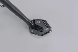 Extensión de base metálica para caballete lateral de motocicleta