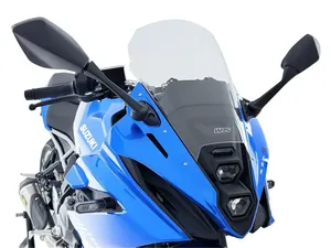 Cúpula touring negra para Suzuki GSX-8R vista lateral