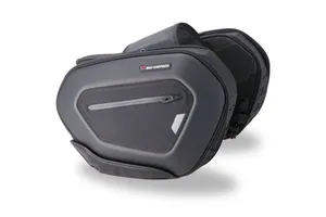 Juego de alforjas PRO BLAZE H negras con protección EDGE y protector térmico instalado