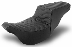 Asiento trasero DNA King Step 2-Up negro para Harley Touring