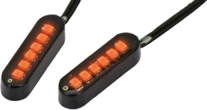 Luz trasera Convex Cyron con 6 diodos LED montada en motocicleta