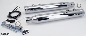 Tubos de escape ajustables MCJ instalados en una Harley-Davidson Touring
