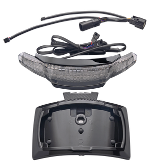 Luz trasera Ciro Latitude Lightstrike con soporte de matrícula para turismo