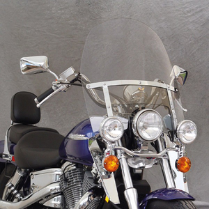 Pantalla National Cycle Heavy Duty instalada en motocicleta Harley-Davidson Touring