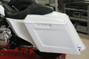 Cuerpo de alforja de fibra de vidrio negro para Harley Touring