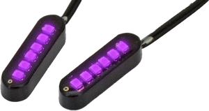 Luz trasera Convex Cyron con 6 diodos LED montada en motocicleta