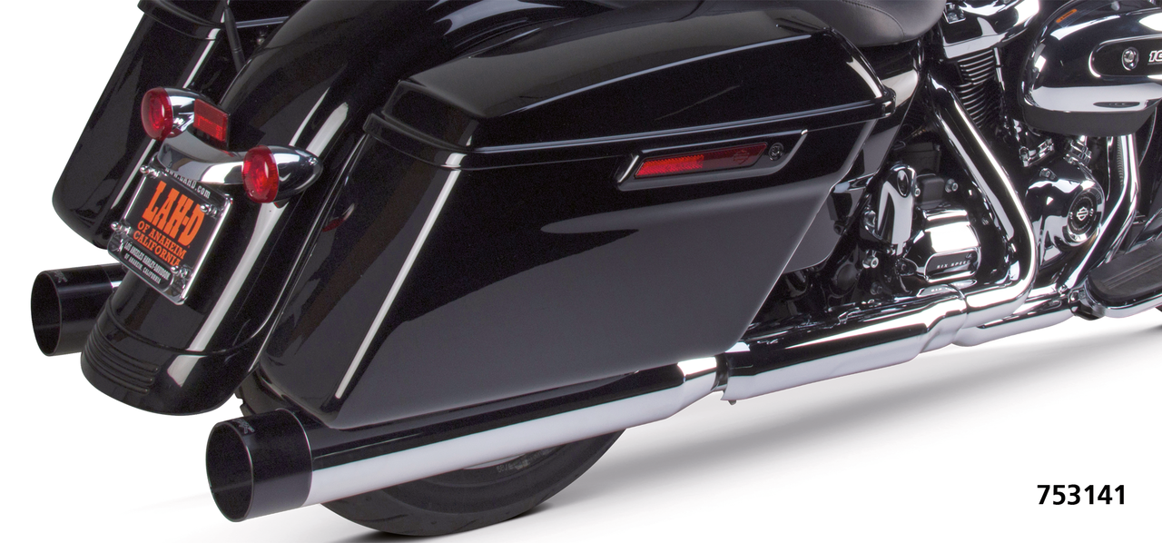 Silenciosos slip-on Two Brothers Racing instalados en motocicleta