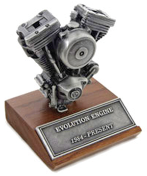 Motor detallado para modelo de motocicleta a escala 1:8