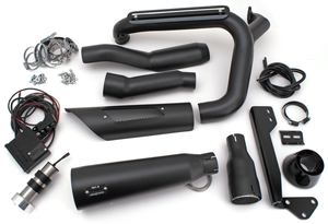 Escape 2 en 1 ajustable MCJ instalado en motocicleta Harley-Davidson Nightster
