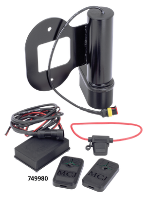Par de silenciadores ajustables MCJ instalados en motocicleta Harley-Davidson Softail