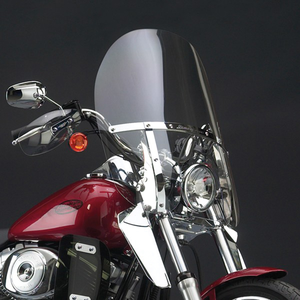 Parabrisas desmontable rápido National Cycle Switchblade 2-Up instalado en motocicleta
