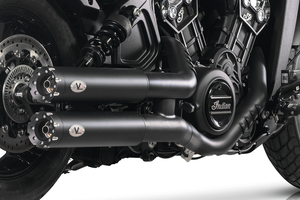 Par de silenciadores V-Performance instalados en Indian Scout
