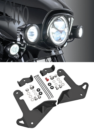 Cañones de luz Ciro Tac-10 con luces diurnas LED instalados en motocicleta
