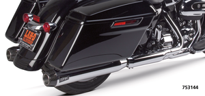Silencioso slip-on Two Brothers Racing instalado en motocicleta