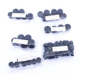 Conjunto de tapas metálicas para tornillos de motor y transmisión