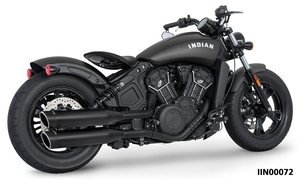 Par de silenciosos slip-on de 4 pulgadas instalados en Indian Scout