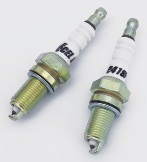 Bujías de platino Axxel para recambio de encendido en motocicletas