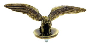 Ornamento de guardabarros con forma de águila voladora en acabado metálico