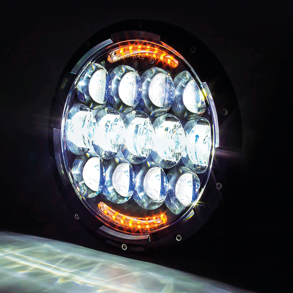 Faro delantero LED de 7 pulgadas Cyron Urban negro