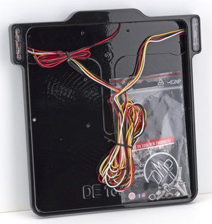 Porta matrícula trasero con luces LED integradas para motocicleta