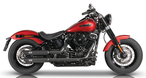 Par de silenciadores V-Performance montados en motocicleta Softail Milwaukee Eight