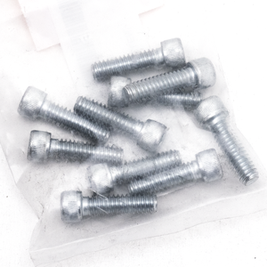 Conjunto de tornillería galvanizada medida SAE para montaje de piezas