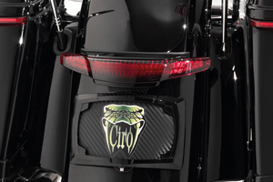 Luz trasera Ciro Latitude con soporte de matrícula para Harley Touring
