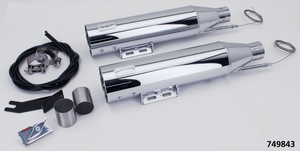 Par de silenciadores ajustables MCJ instalados en motocicleta Harley-Davidson Softail