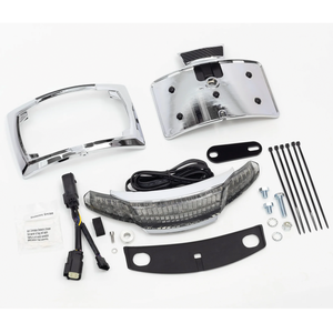 Luz trasera Ciro Latitude montada con soporte de matrícula para Harley-Davidson Touring